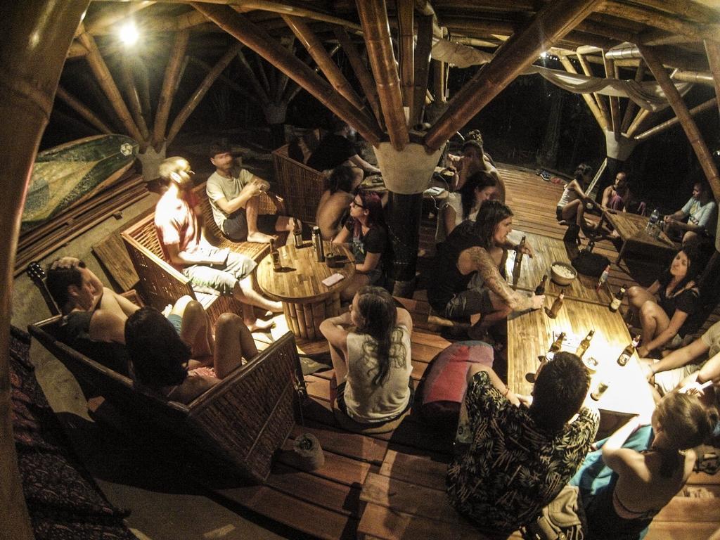 Universo Pol Bamboo Hostel Морру-ді-Сан-Паулу Екстер'єр фото