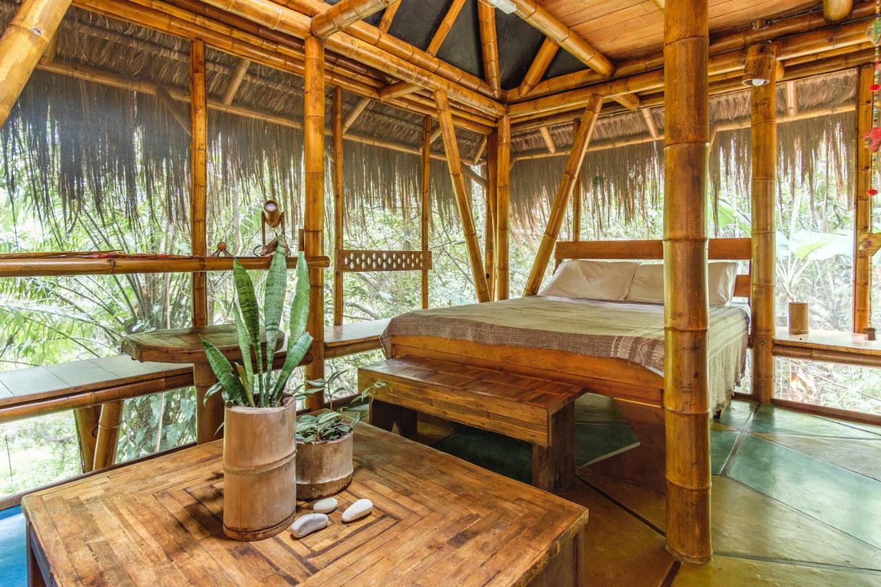 Universo Pol Bamboo Hostel Морру-ді-Сан-Паулу Екстер'єр фото