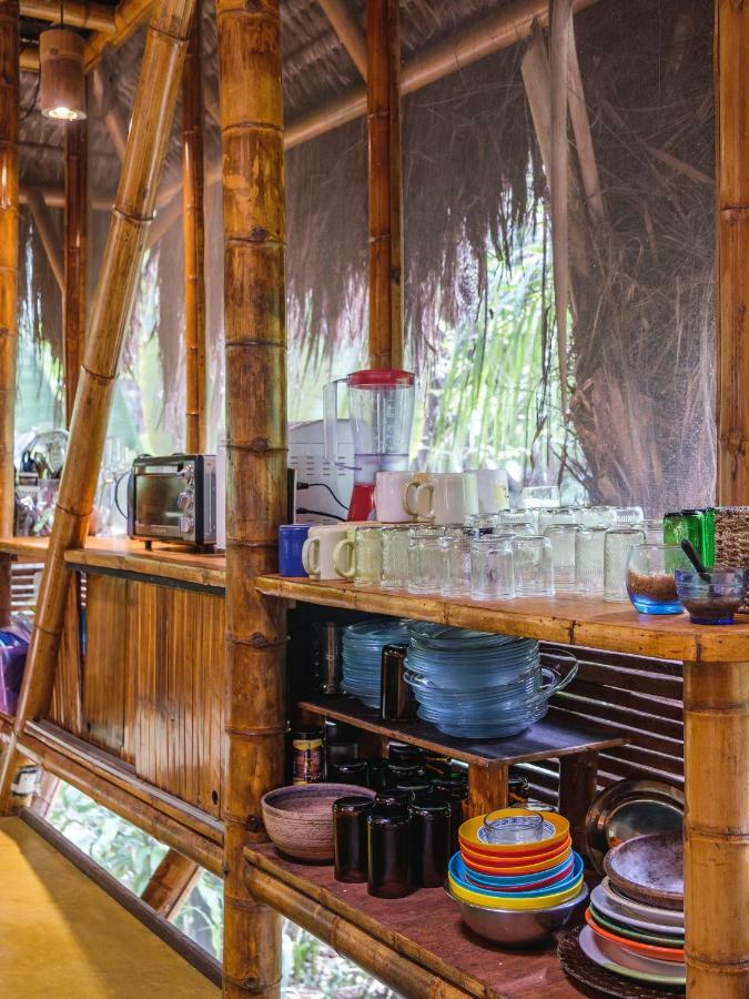 Universo Pol Bamboo Hostel Морру-ді-Сан-Паулу Екстер'єр фото