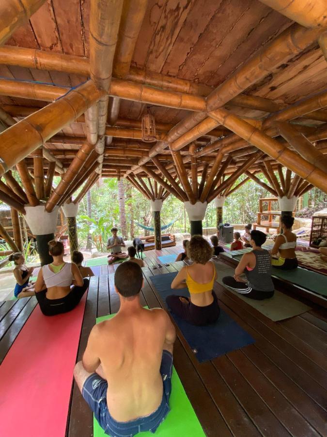Universo Pol Bamboo Hostel Морру-ді-Сан-Паулу Екстер'єр фото